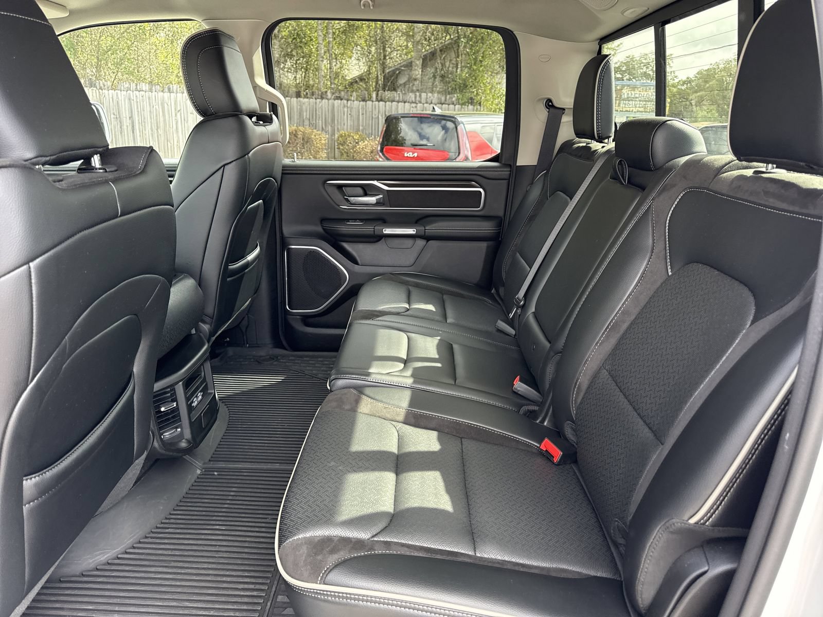 Used 2022 RAM 1500 Laramie RWD image 10