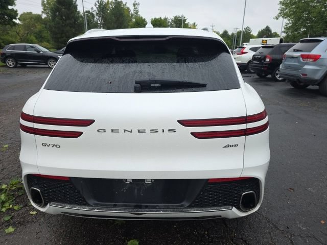 Used 2025 Genesis GV70 2.5T AWD/4WD image 6