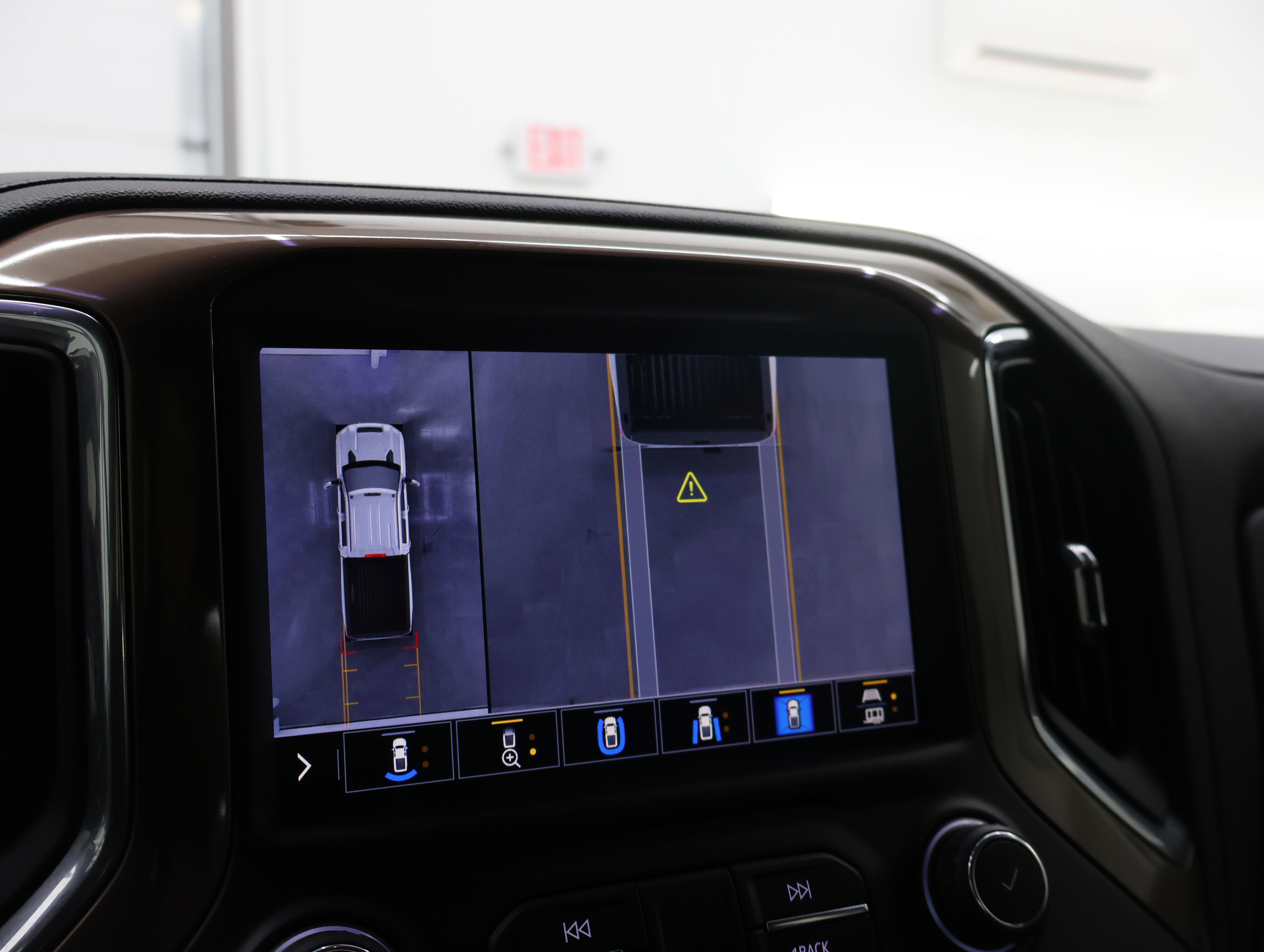 Used 2021 Chevrolet Silverado 2500 High Country w/ Z71 Off-Road Package image 19