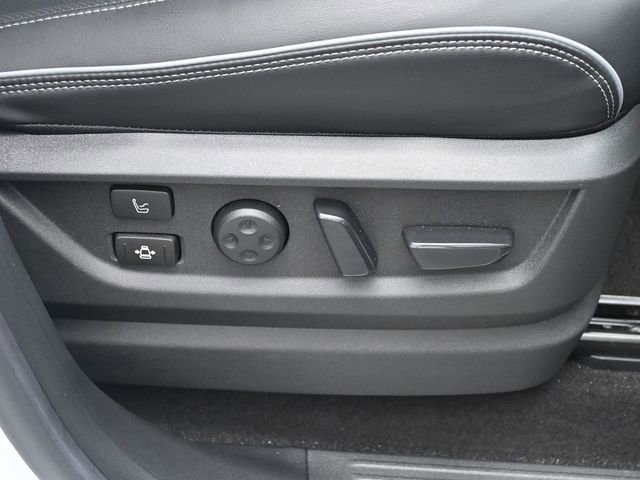 Used 2025 INFINITI QX80 Sensory image 47