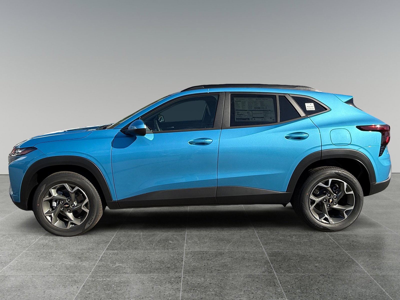 New 2026 Chevrolet Trax LT w/ Driver Confidence Package FWD image 2
