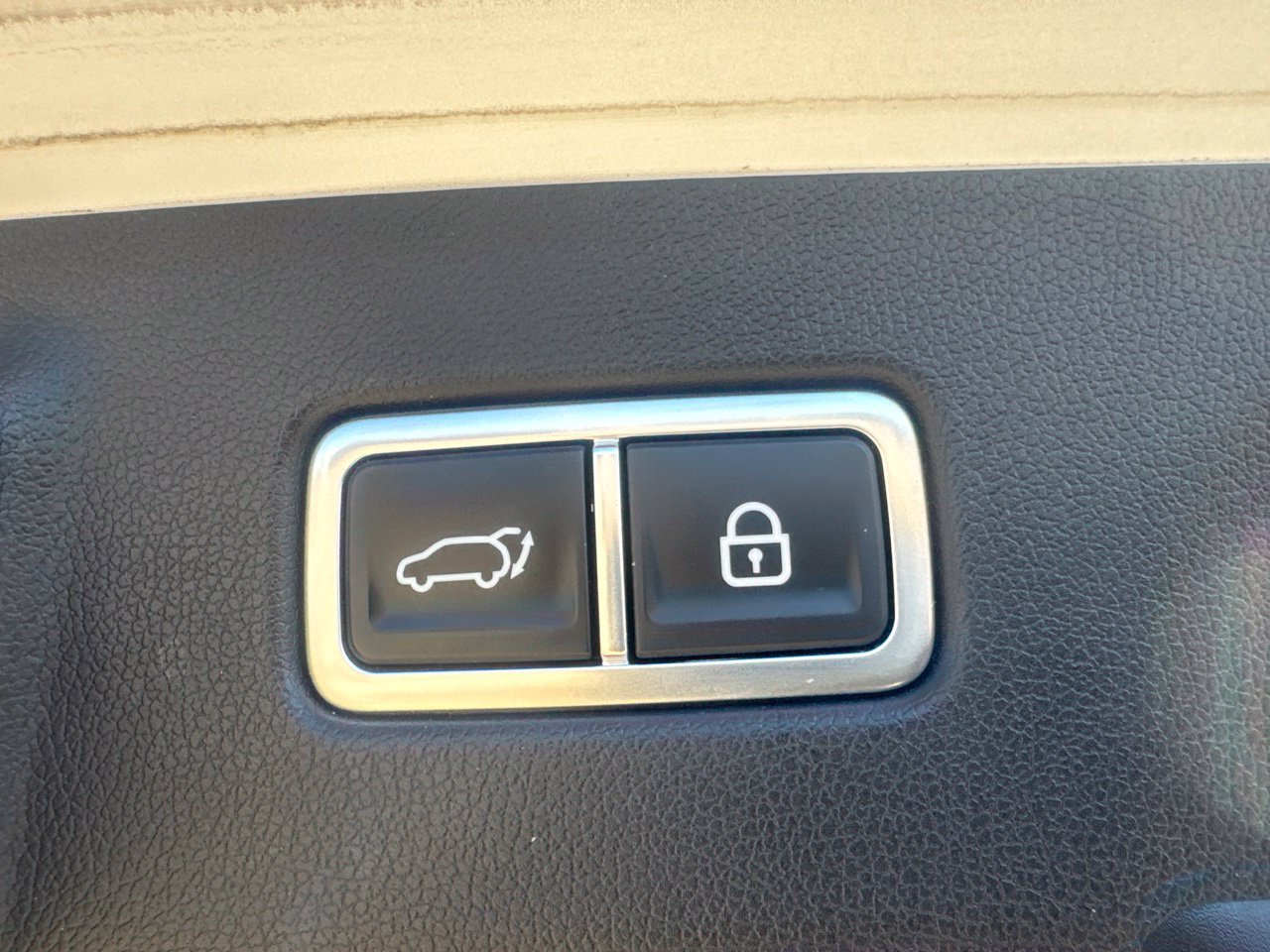 Used 2021 Kia Sorento SX FWD image 43