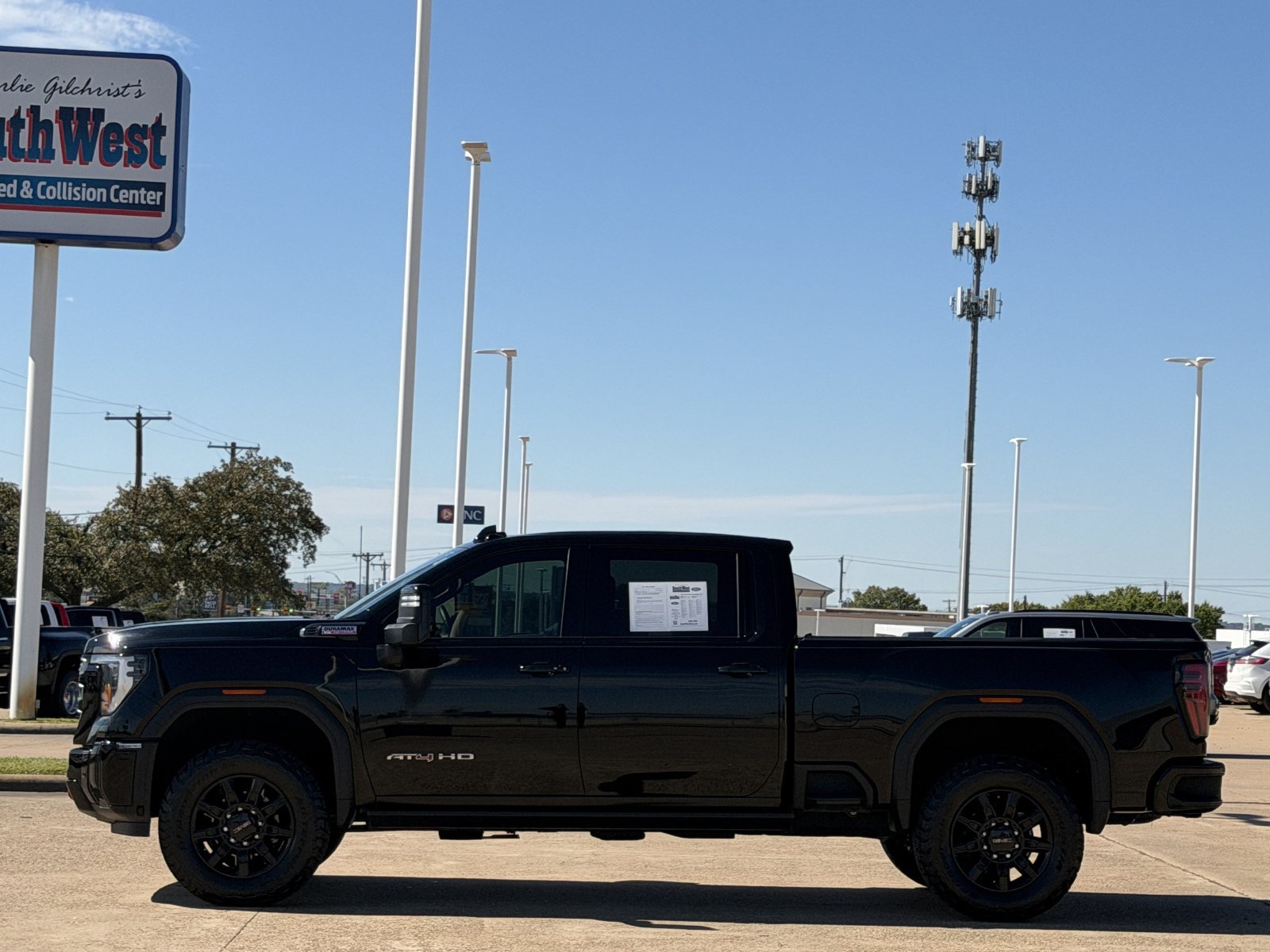 Used 2025 GMC Sierra 3500 AT4 w/ AT4 Premium Plus Package AWD/4WD image 7