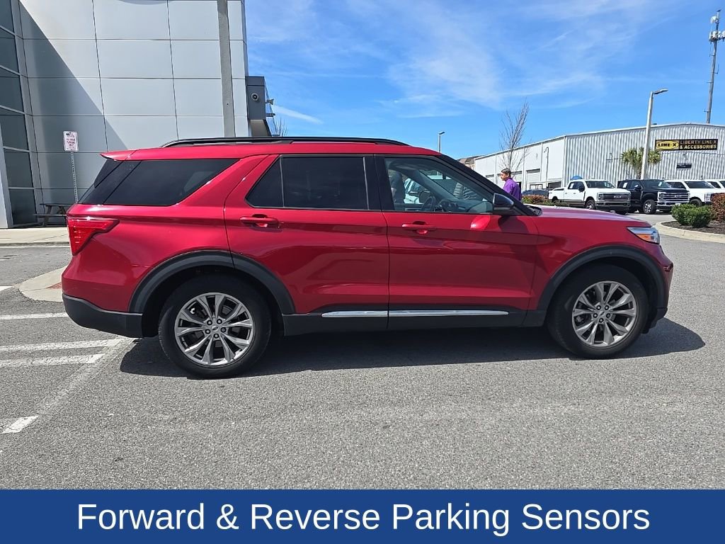 Used 2022 Ford Explorer XLT w/ Equipment Group 202A image 7