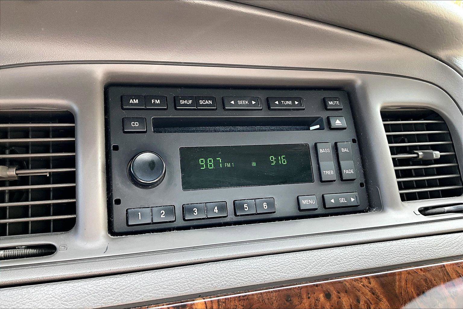 Used 2007 Mercury Grand Marquis GS image 14