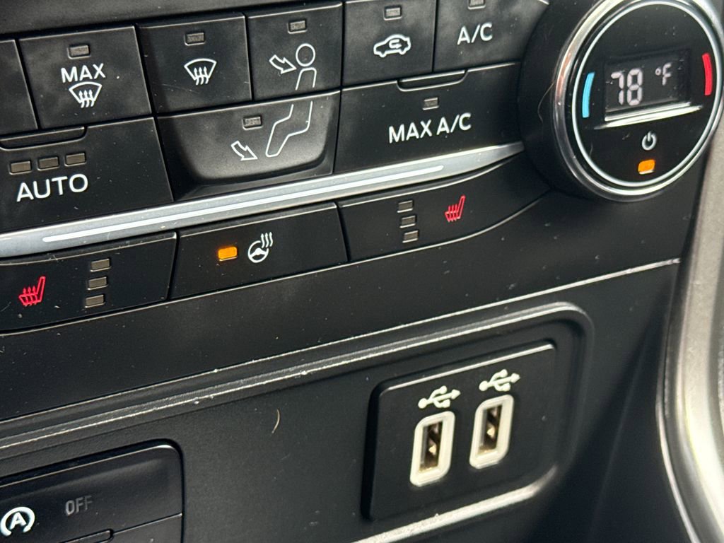 Used 2020 Ford EcoSport SES w/ SES Black Appearance Package image 46