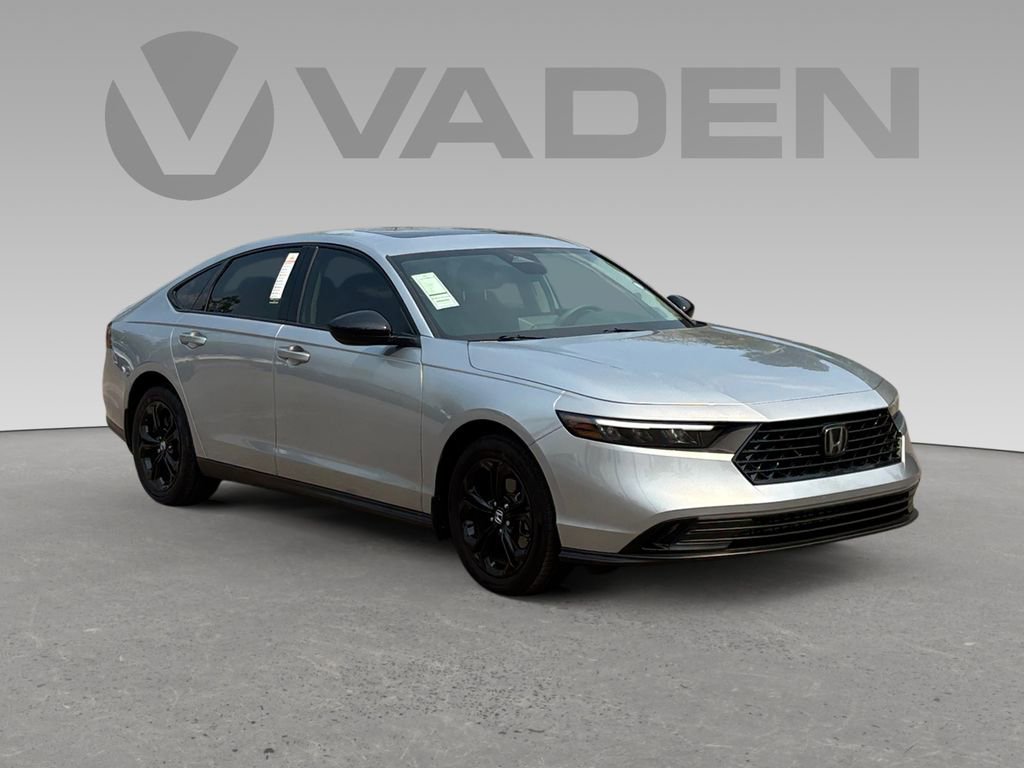 Used 2025 Honda Accord SE image 1