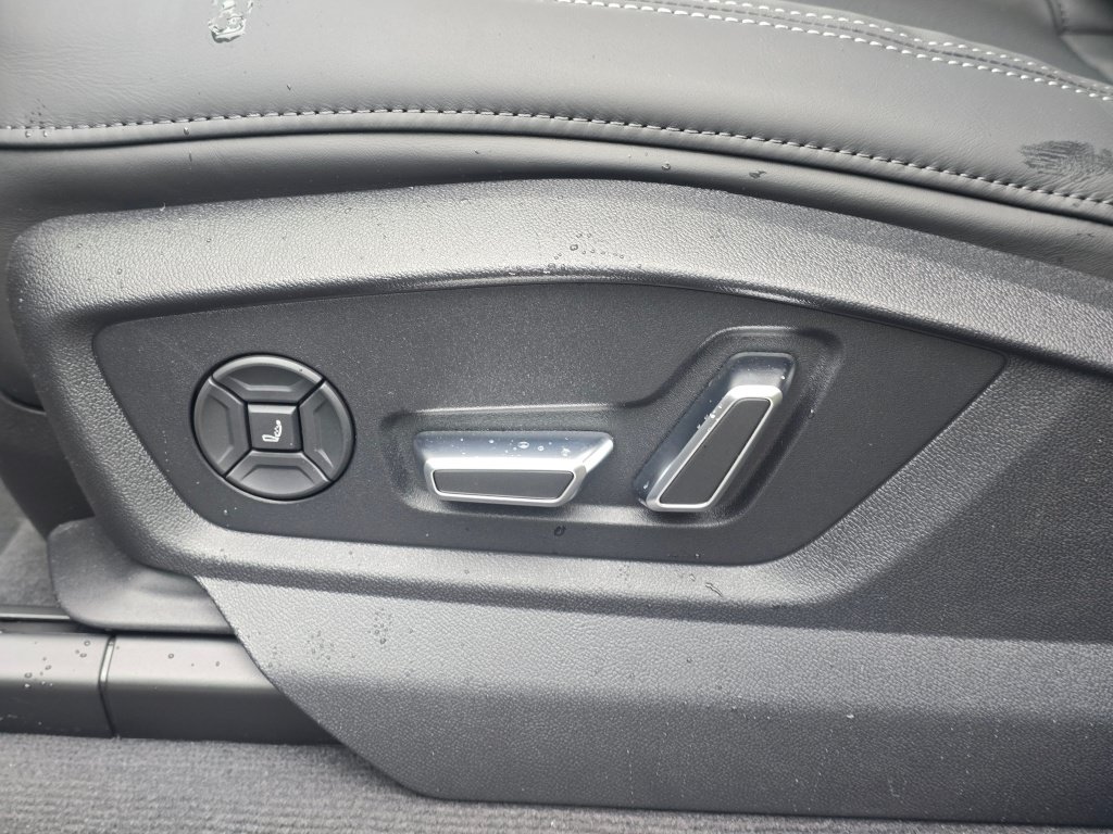 New 2026 Audi Q8 Prestige AWD/4WD image 38