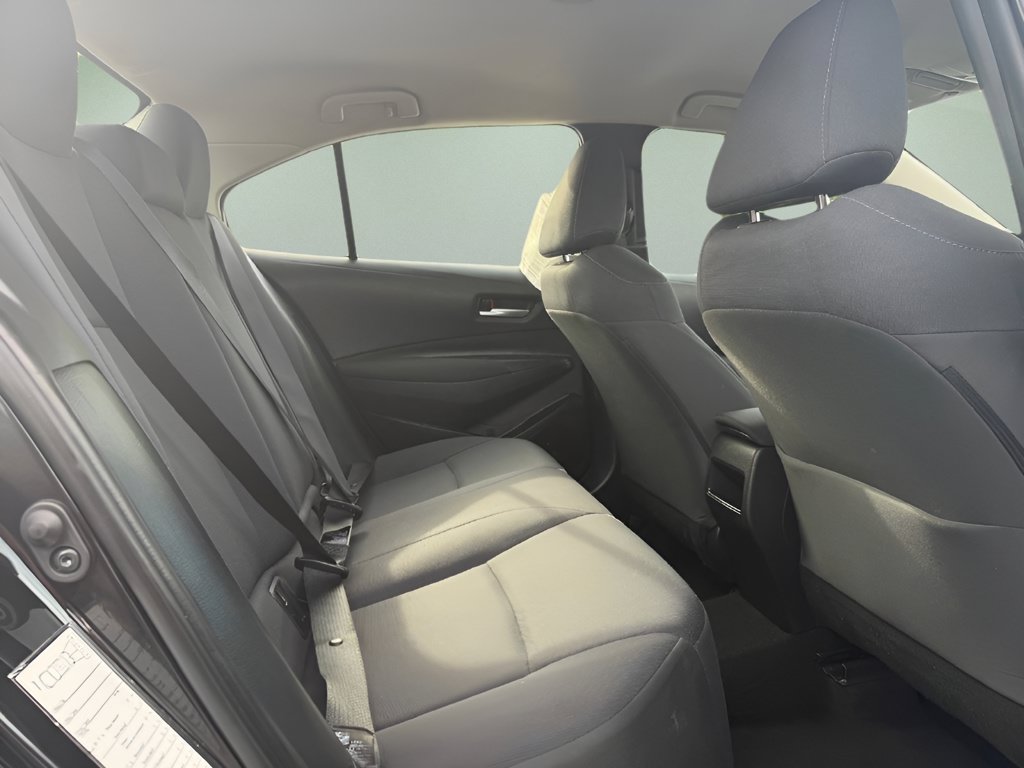 Used 2021 Toyota Corolla LE FWD image 13