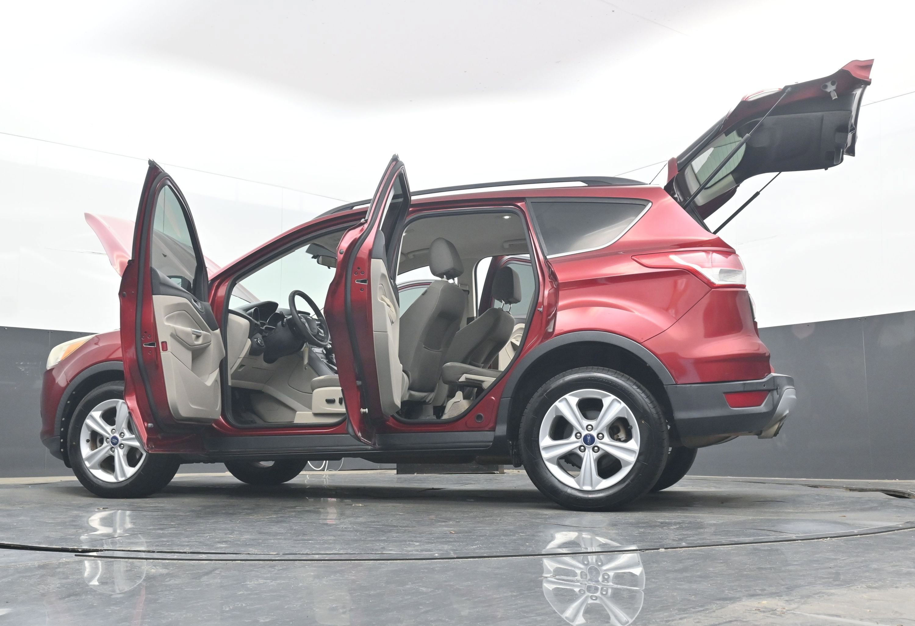 Used 2014 Ford Escape SE w/ Equipment Group 201A FWD image 46