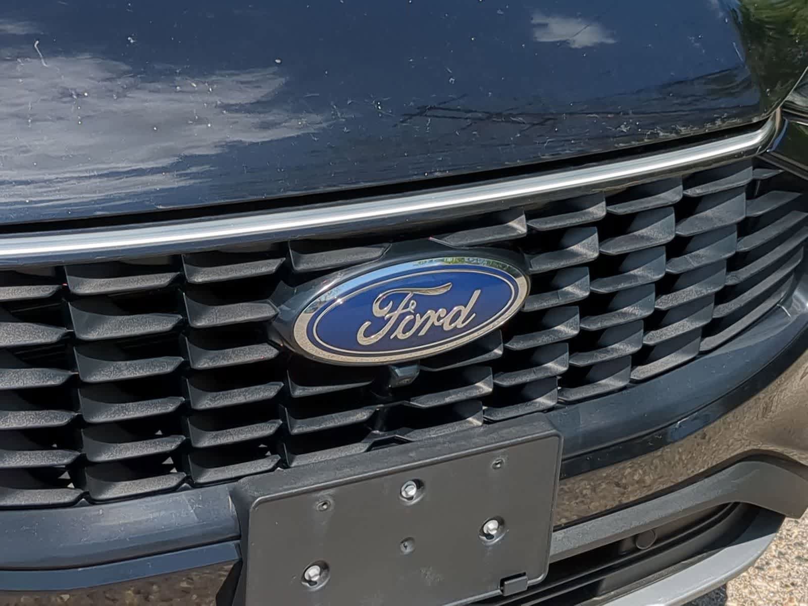 Used 2024 Ford Escape Platinum AWD/4WD image 12