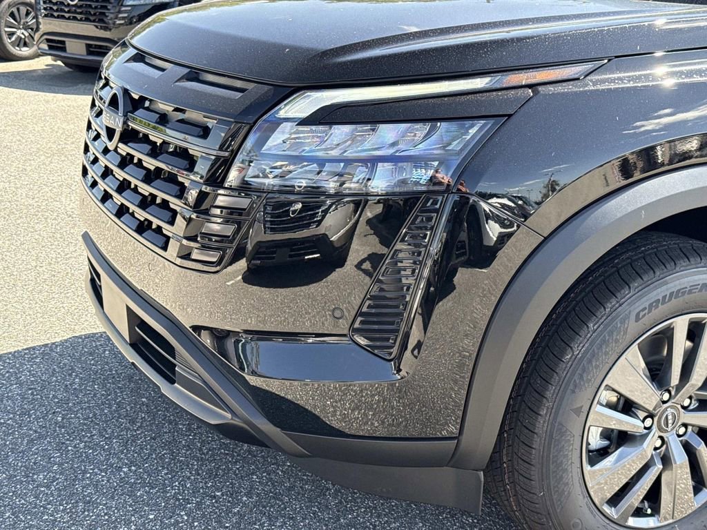 New 2026 Nissan Pathfinder SV FWD image 10