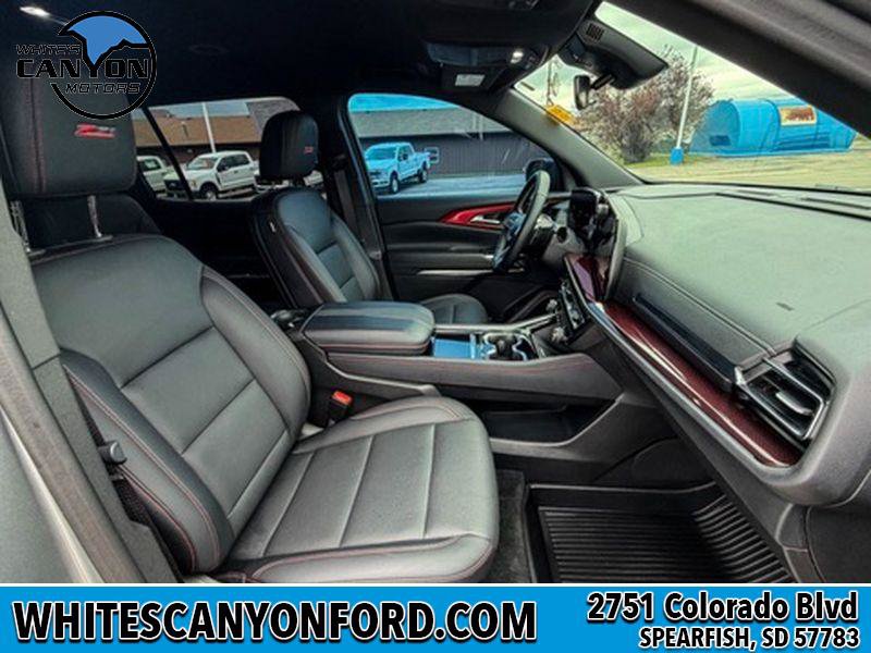 Used 2025 Chevrolet Traverse Z71 w/ Driver Confidence Package AWD/4WD image 13
