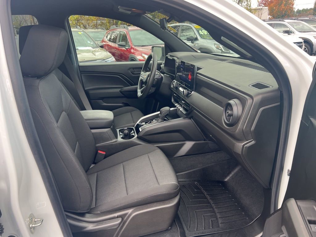 Used 2025 Chevrolet Colorado W/T image 37