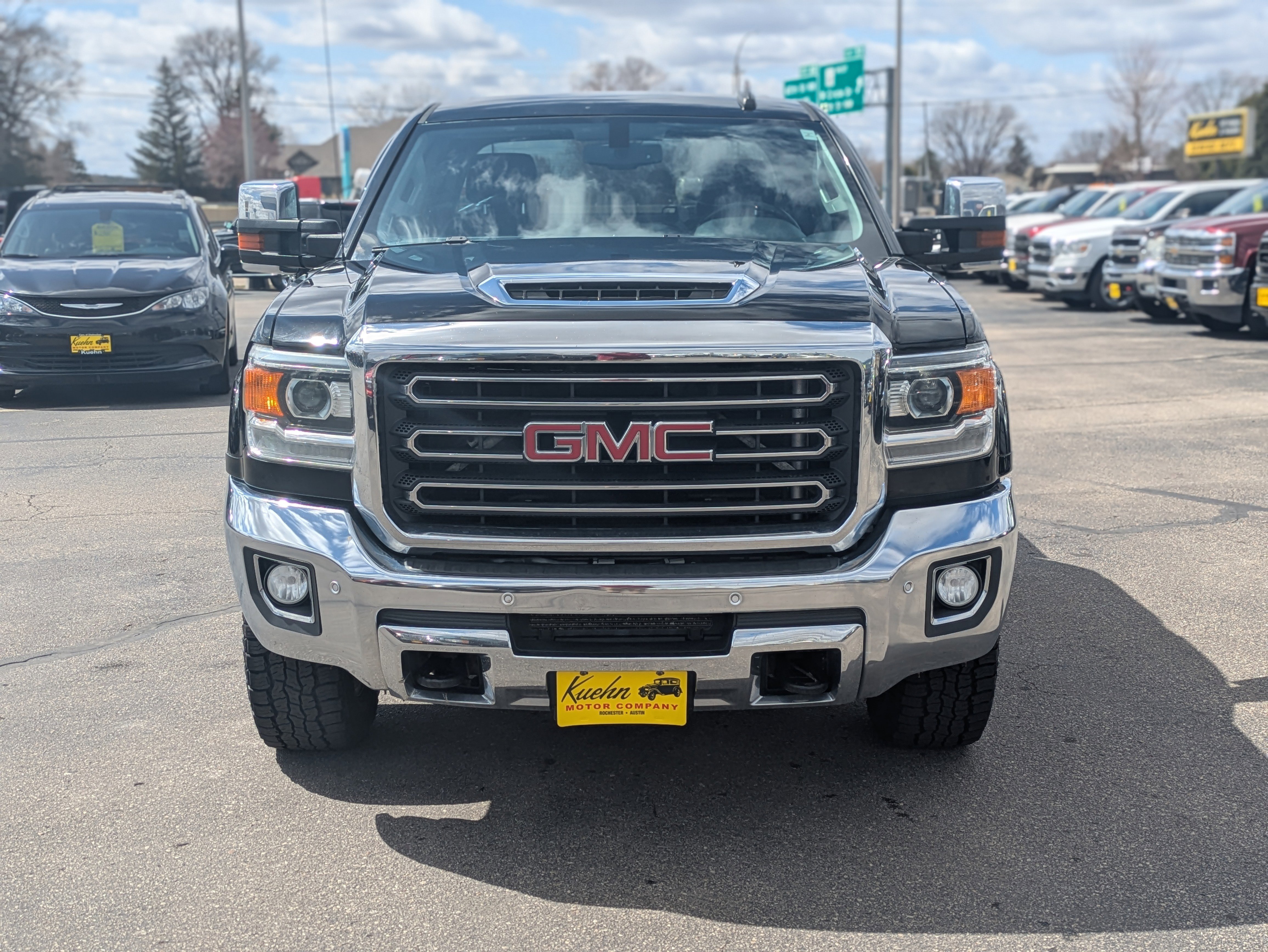 Used 2018 GMC Sierra 2500 SLT w/ Duramax Plus Package image 3