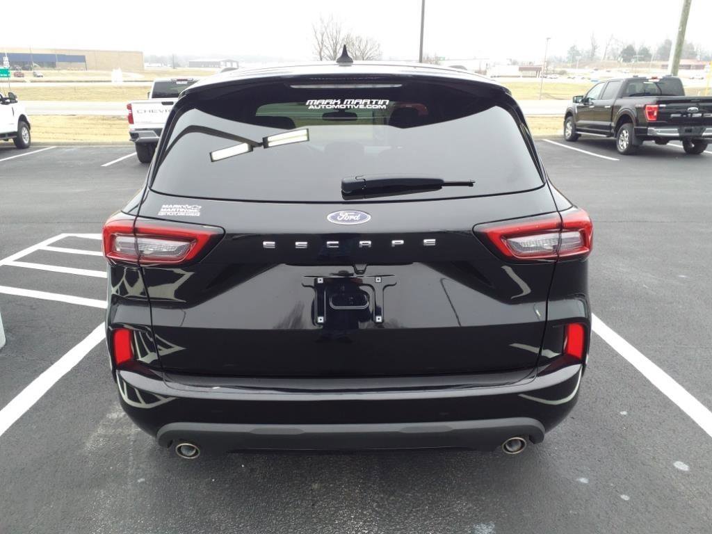 Used 2024 Ford Escape ST-Line image 4