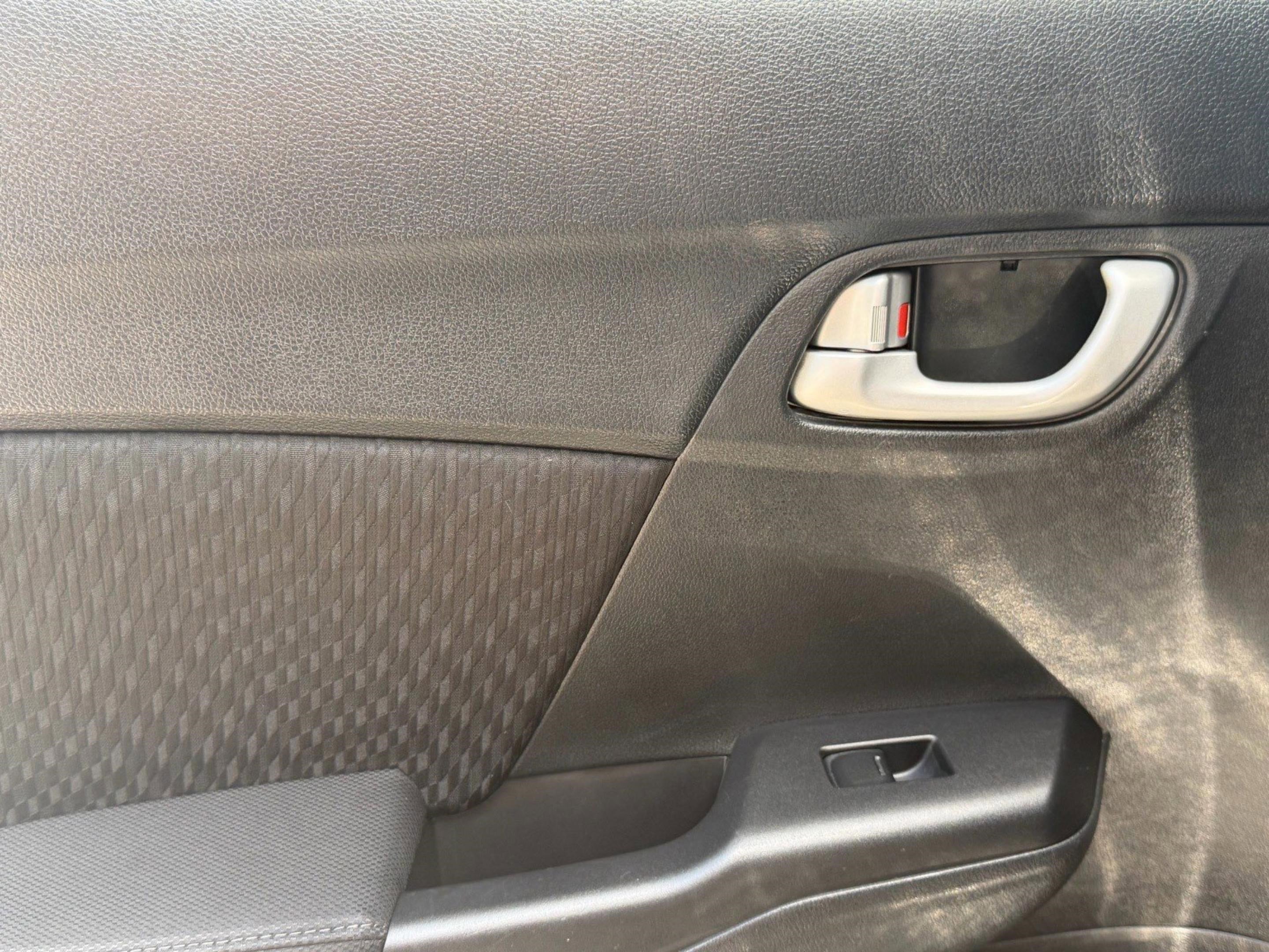 Used 2015 Honda Civic EX image 29