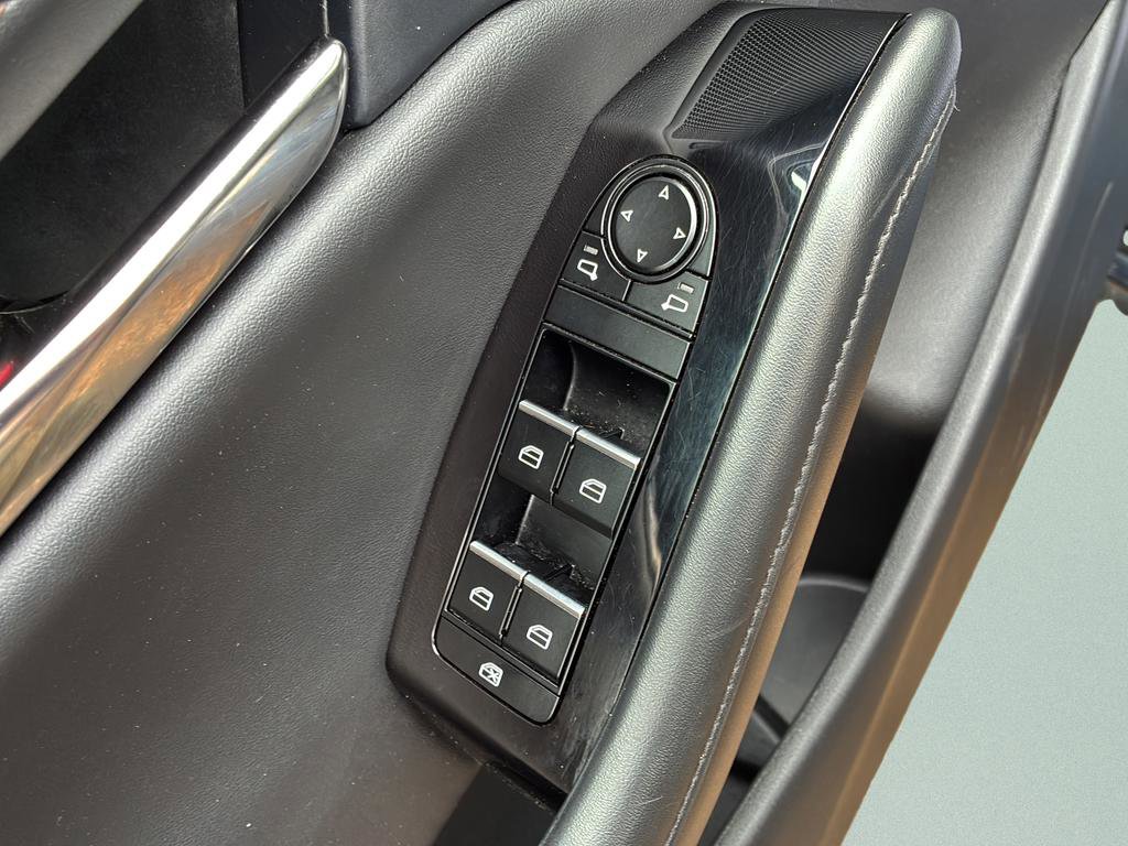 Used 2025 MAZDA MAZDA3 s image 19