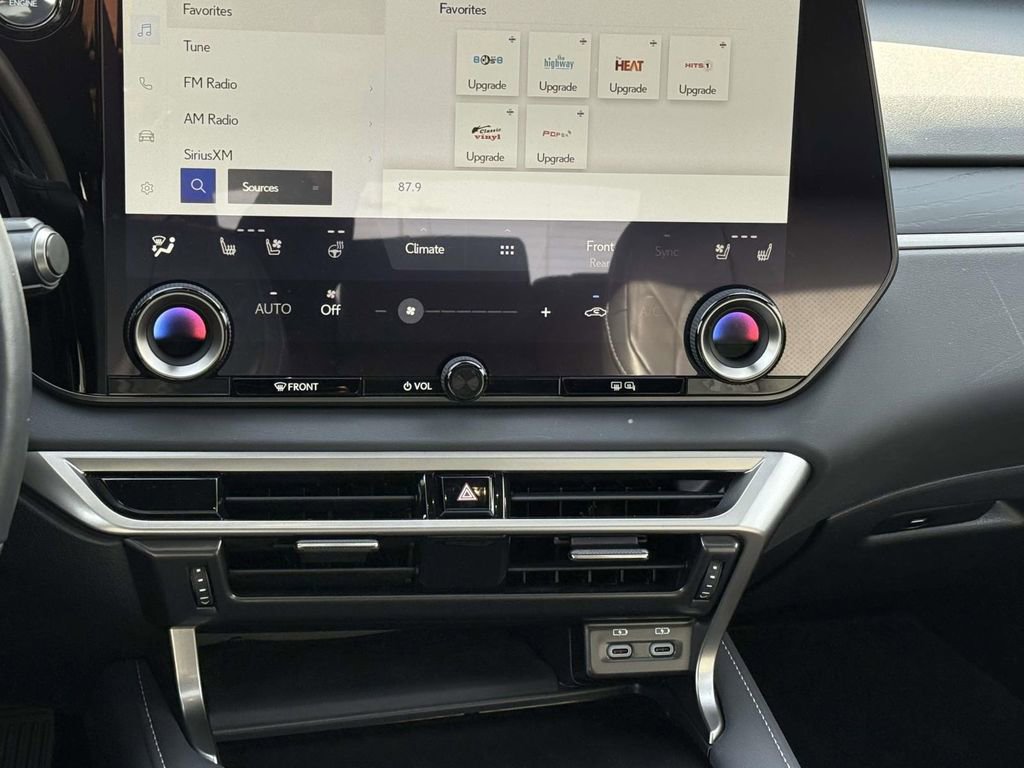 Used 2024 Lexus RX 350 Premium w/ Accessory Package (Z1) image 19
