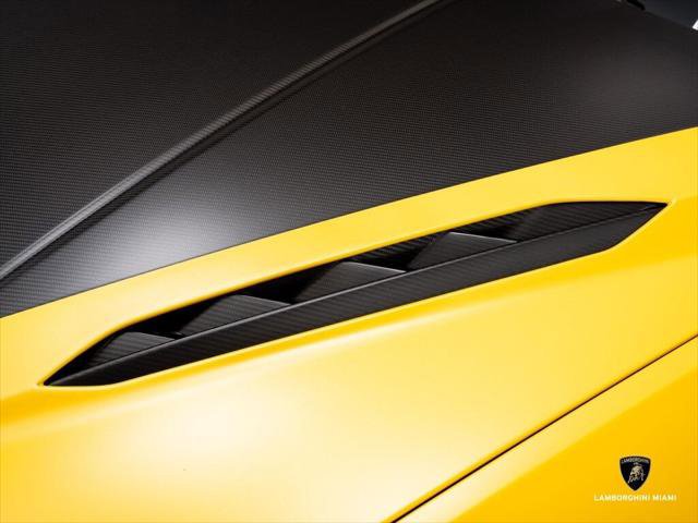 Used 2024 Lamborghini Urus Performante image 14