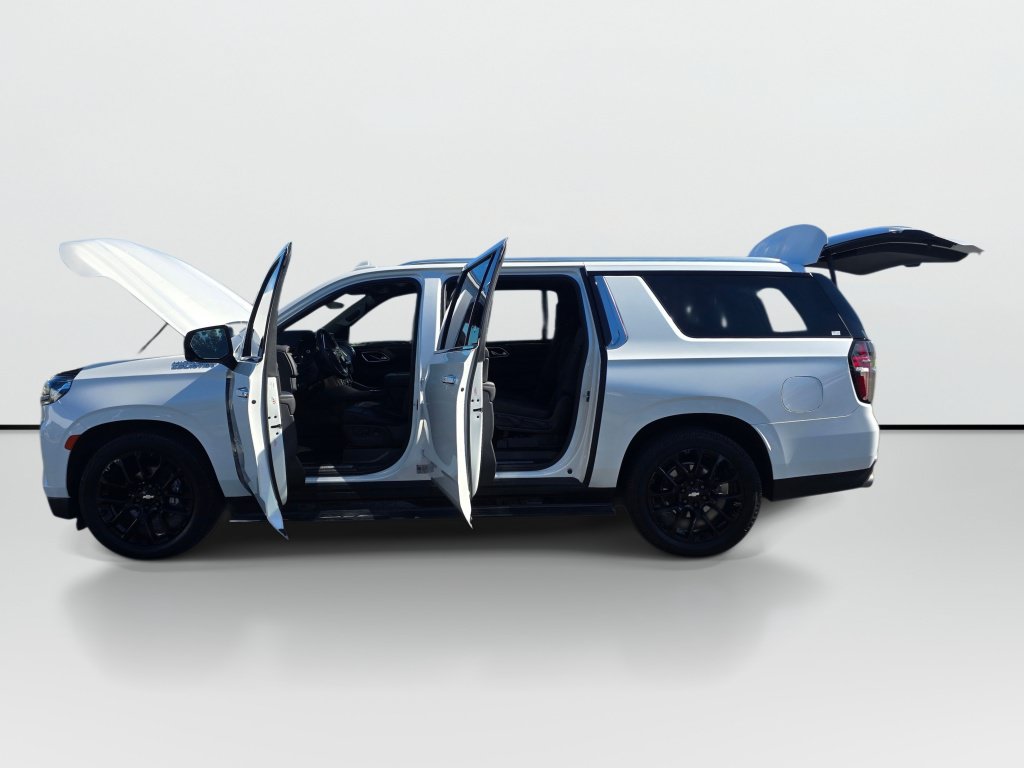 Used 2024 Chevrolet Suburban High Country AWD/4WD image 11