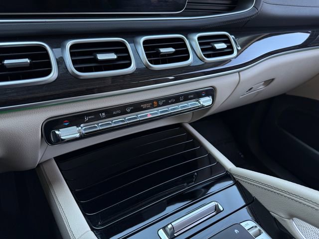 Used 2020 Mercedes-Benz GLS 450 4MATIC image 30