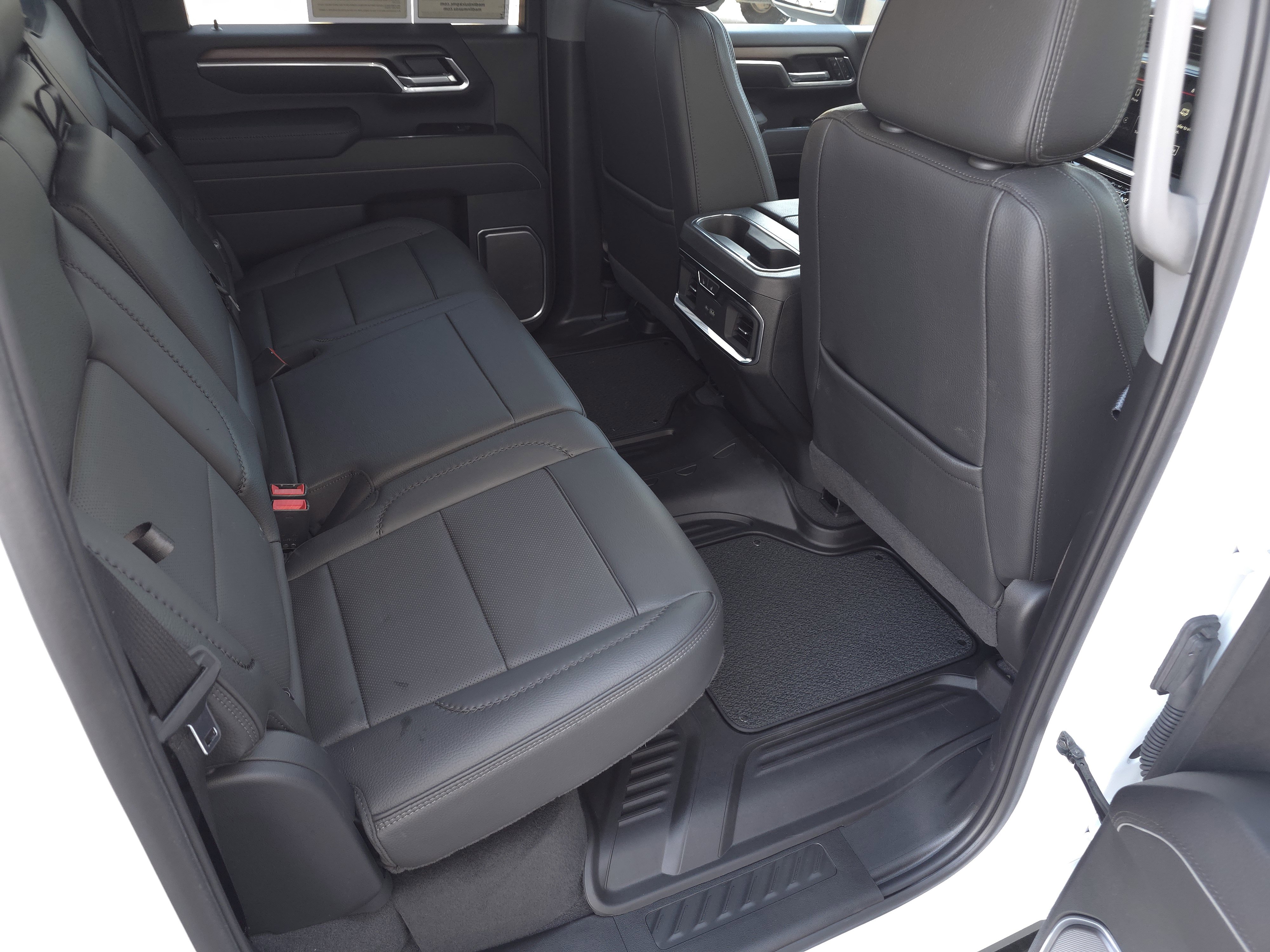 Used 2025 GMC Sierra 2500 Denali w/ Denali Reserve Package image 39