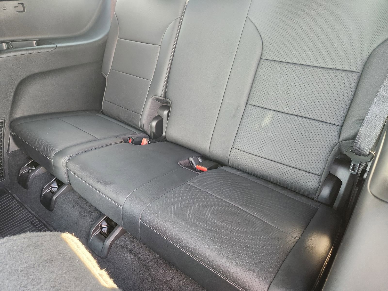 Used 2024 Chevrolet Traverse LT w/ Midnight/Sport Edition image 34