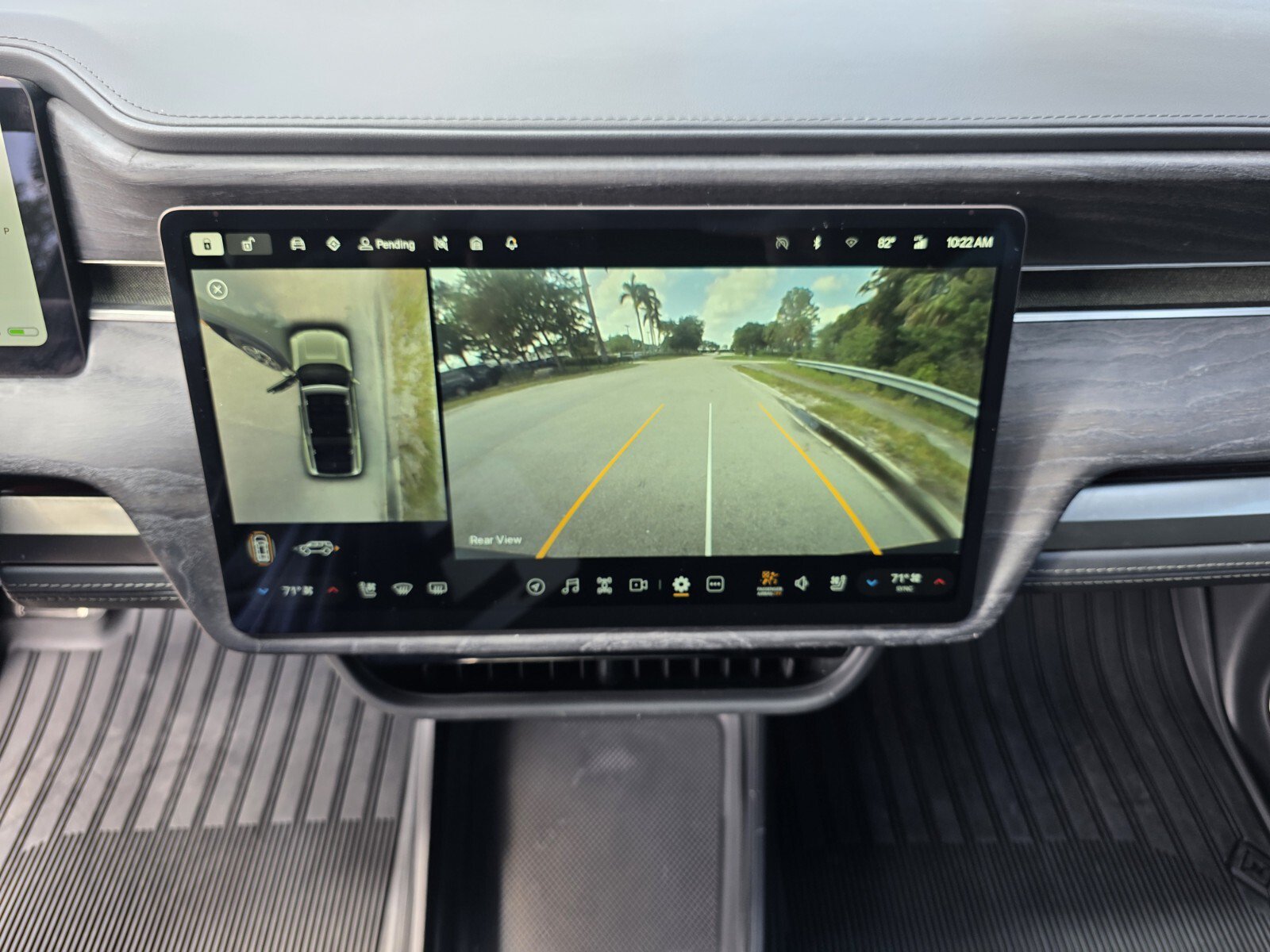 Used 2022 Rivian R1S Launch Edition AWD/4WD image 23