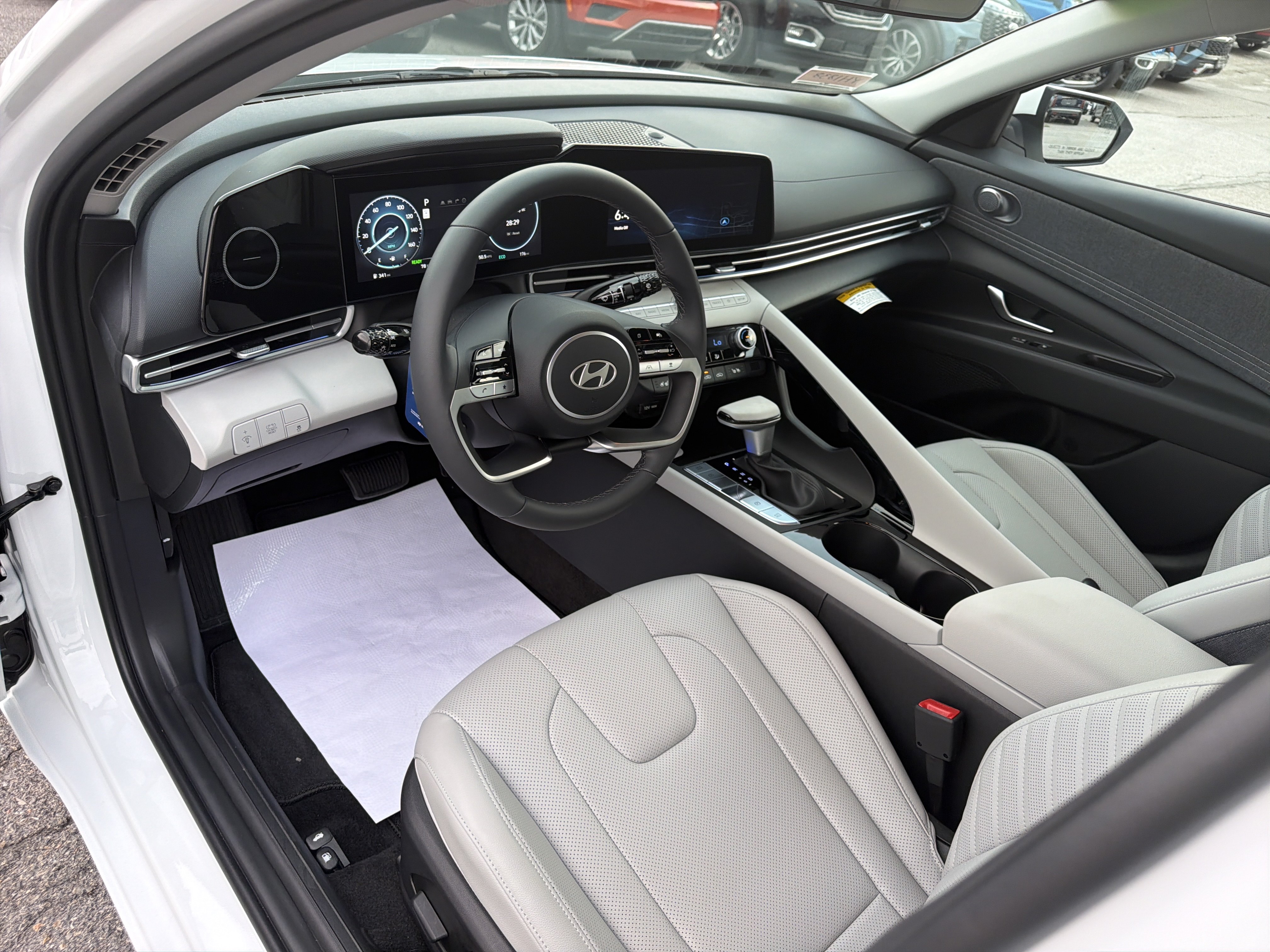 New 2026 Hyundai Elantra Limited w/ Cargo Package FWD image 13