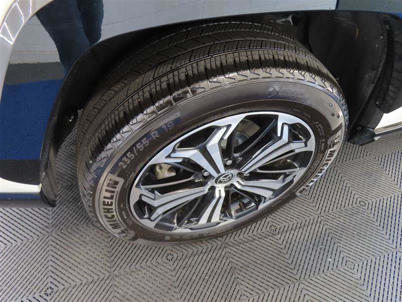 Used 2022 Toyota RAV4 XSE w/ Weather Package AWD/4WD image 8