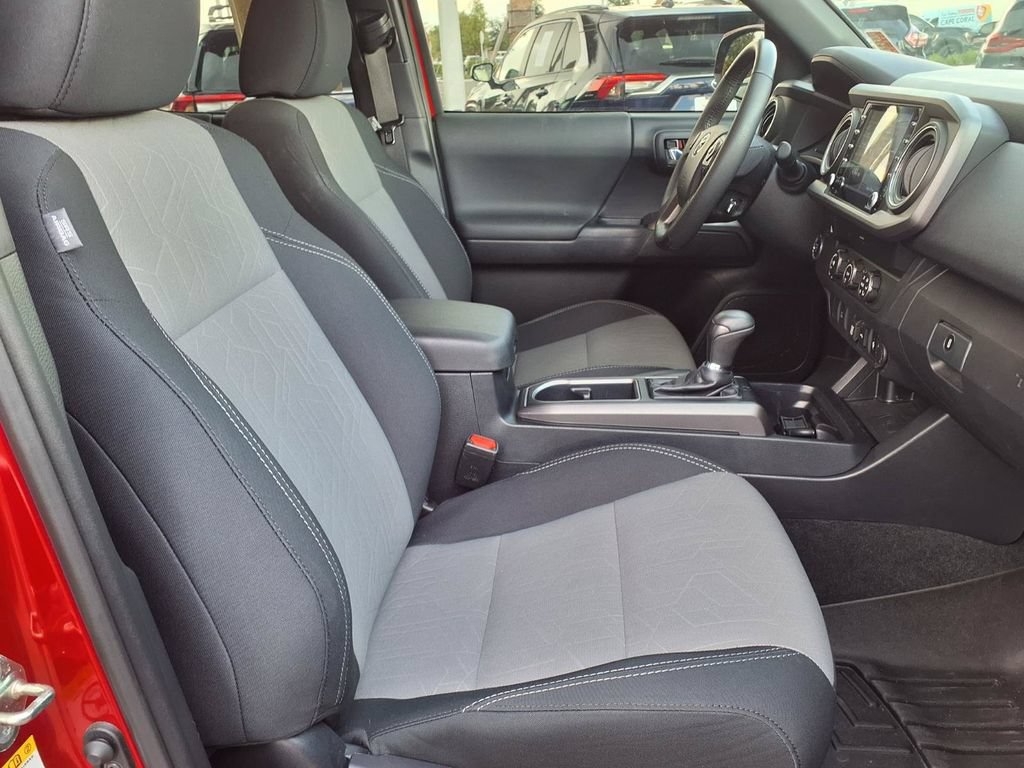 Used 2020 Toyota Tacoma TRD Sport RWD image 13