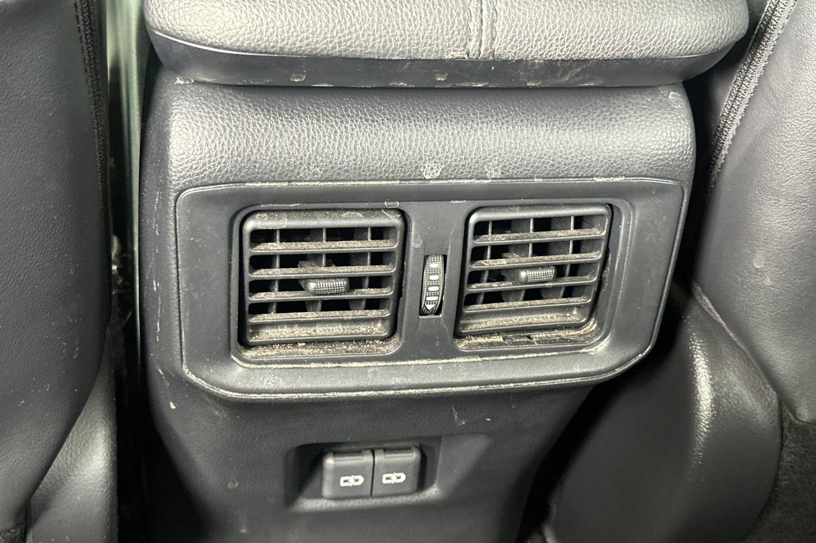 Used 2023 Toyota RAV4 XLE Premium AWD/4WD image 16