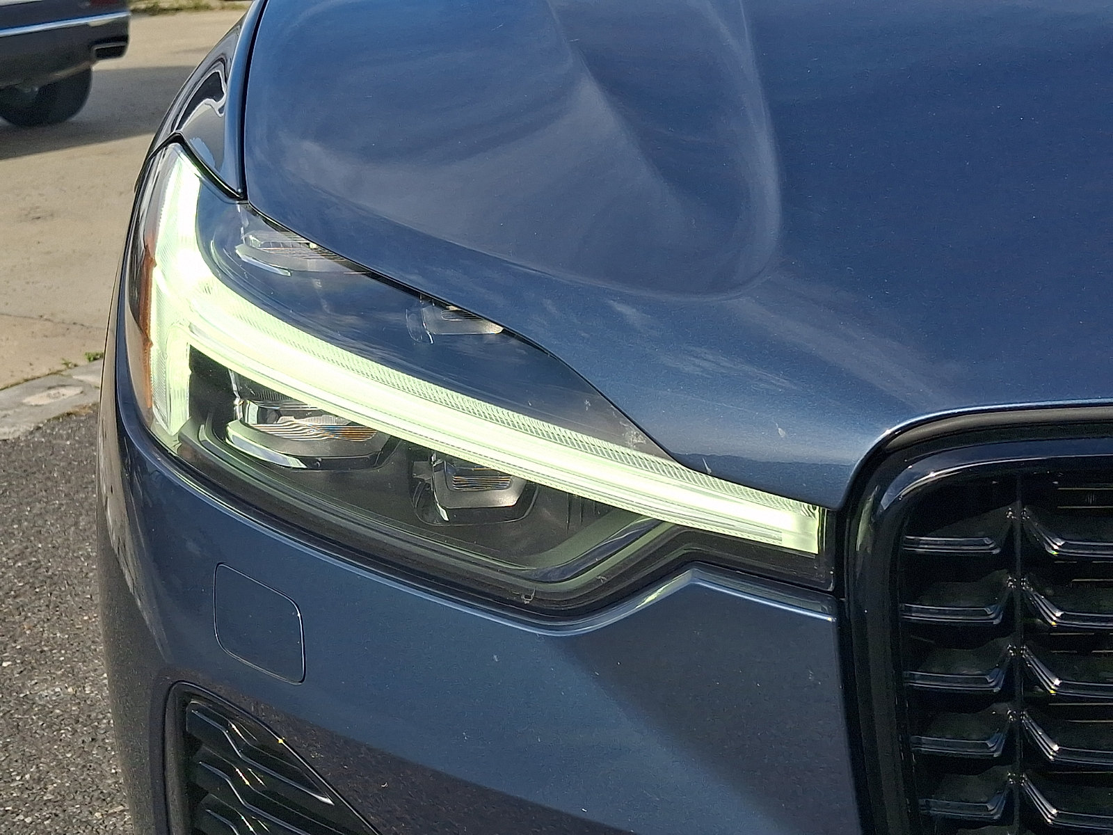 Used 2024 Volvo XC60 B5 Plus w/ Climate Package AWD/4WD image 9
