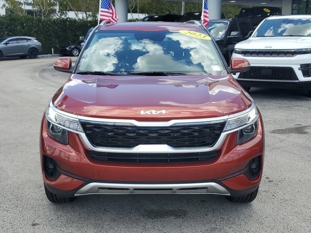 Used 2023 Kia Seltos S FWD image 2