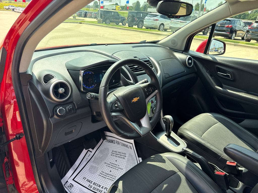 Used 2016 Chevrolet Trax LT w/ LT Convenience Package FWD image 9