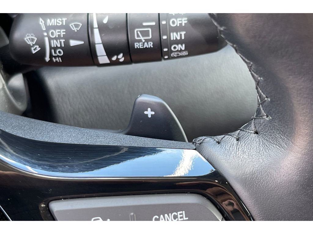 Certified 2025 Honda Pilot Touring image 38