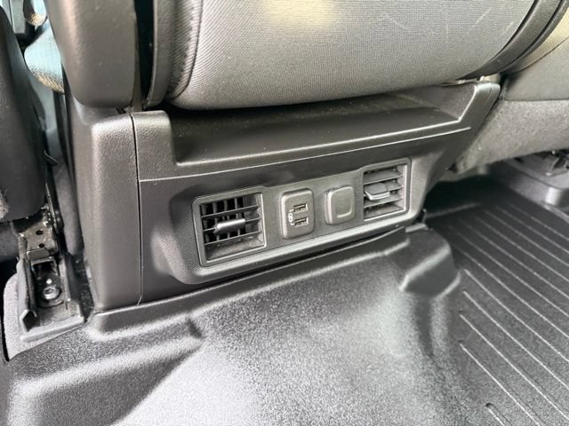 Used 2021 Chevrolet Silverado 1500 LT AWD/4WD image 20
