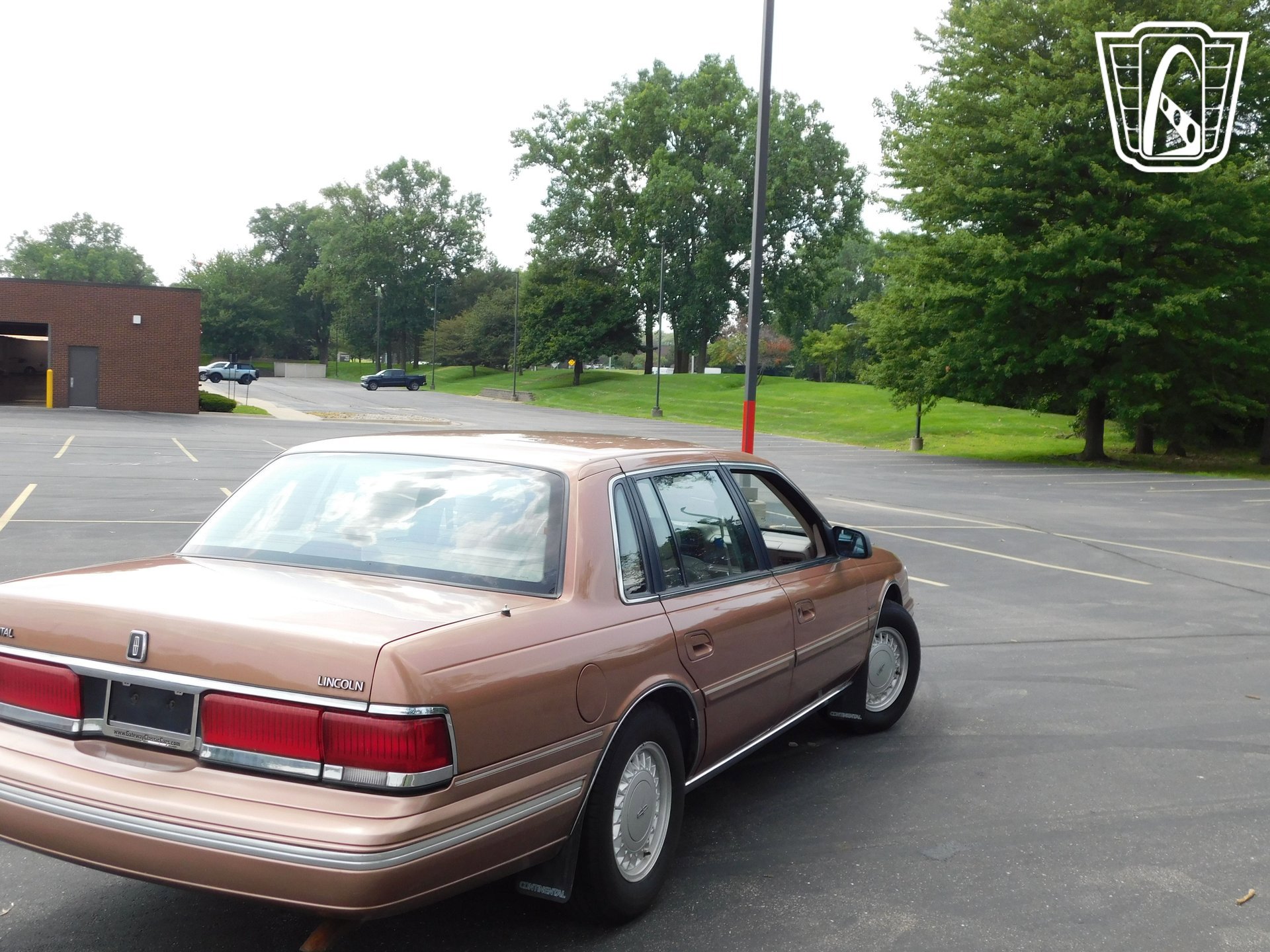 Used 1992 Lincoln Continental Executive FWD image 17