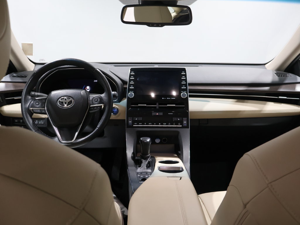 Used 2021 Toyota Avalon XLE w/ Carpet Mat Package (TMS) FWD image 15