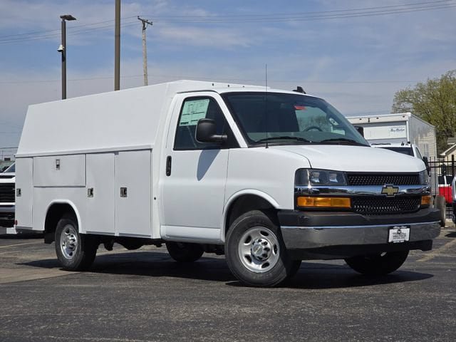 New 2026 Chevrolet Express 3500 w/ Power Convenience Package RWD image 2