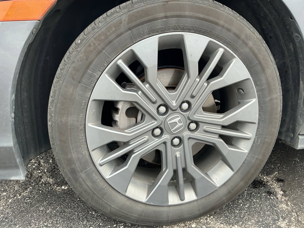 Used 2025 Honda Odyssey Touring image 6