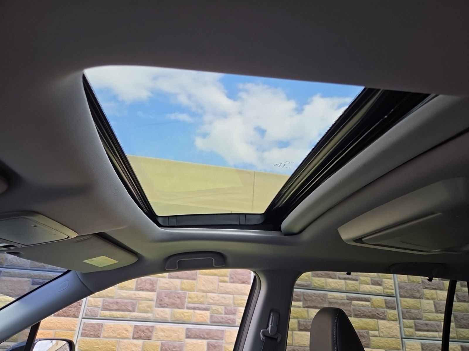 Used 2021 Honda Pilot Touring image 18