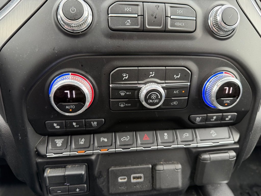 Used 2021 GMC Sierra 2500 Denali w/ Denali Ultimate Package image 17