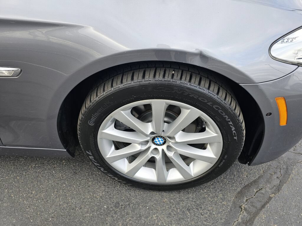 Used 2013 BMW 528i xDrive Sedan AWD/4WD image 9
