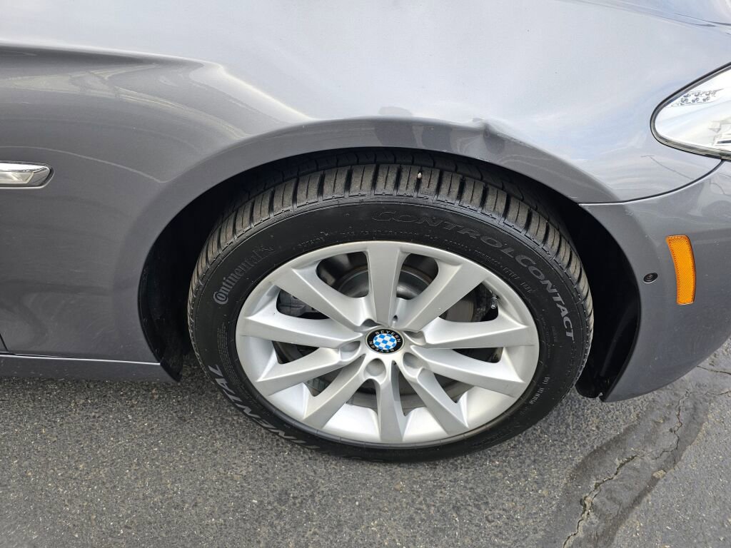 Used 2013 BMW 528i xDrive Sedan AWD/4WD image 9
