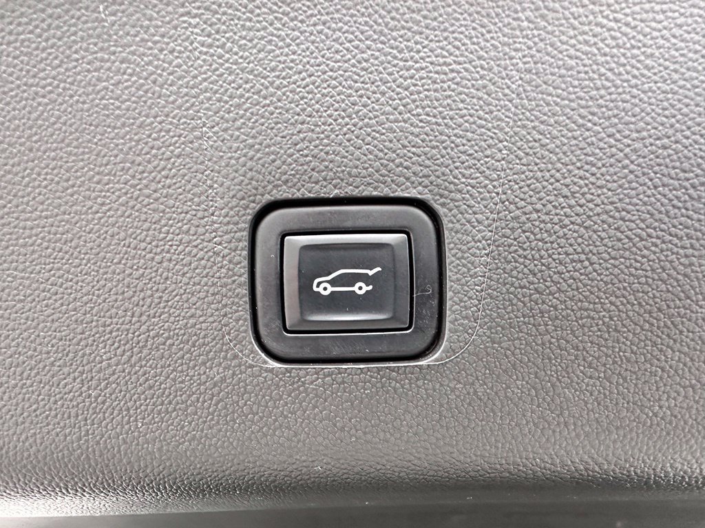 Certified 2022 Chevrolet Traverse LT AWD/4WD image 41