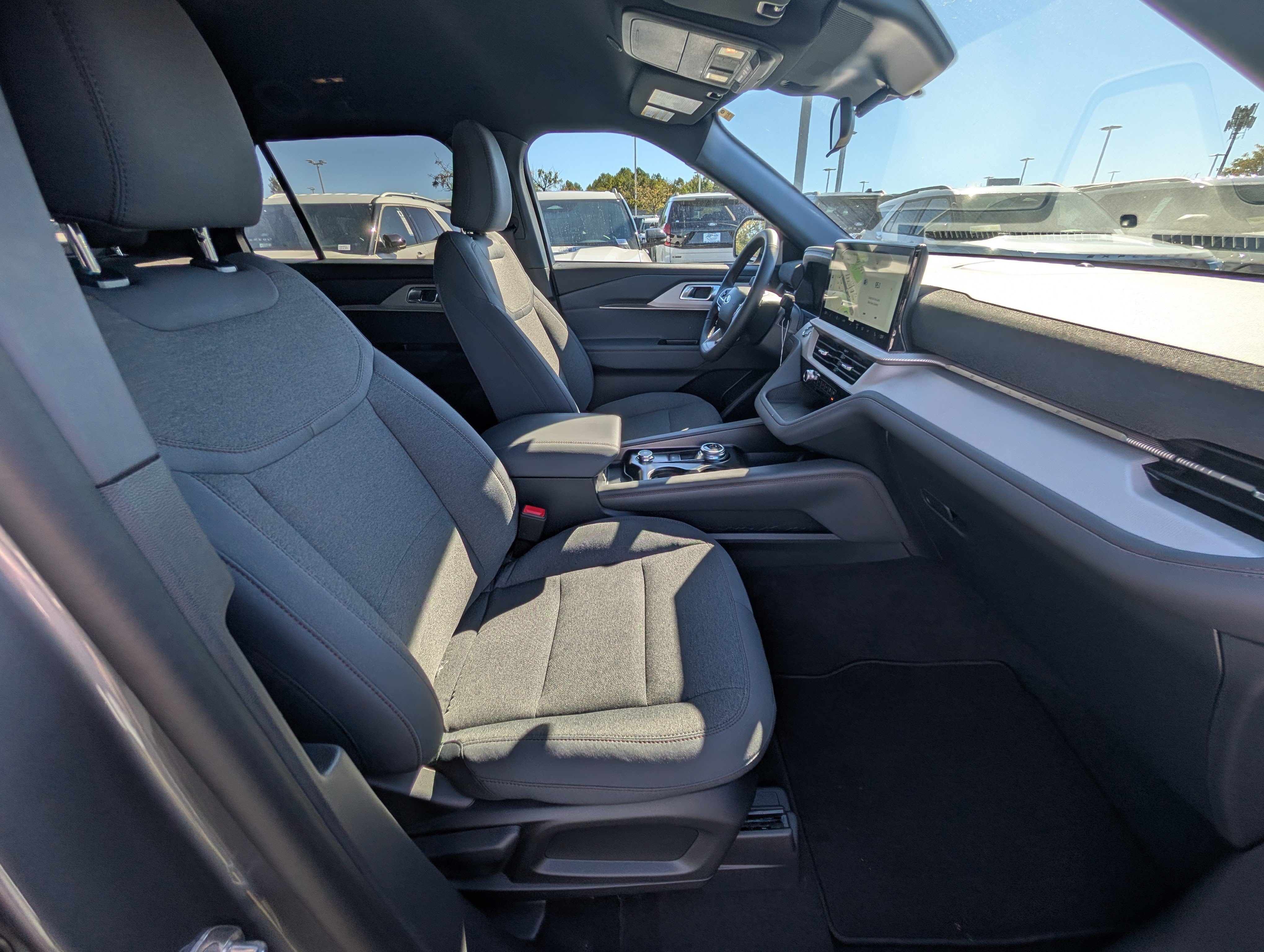 New 2027 Ford Explorer Active AWD/4WD image 6