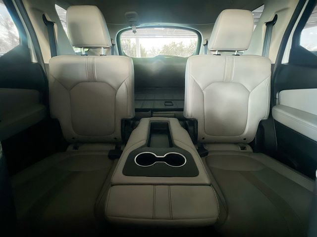 Used 2025 Honda Pilot Touring image 26