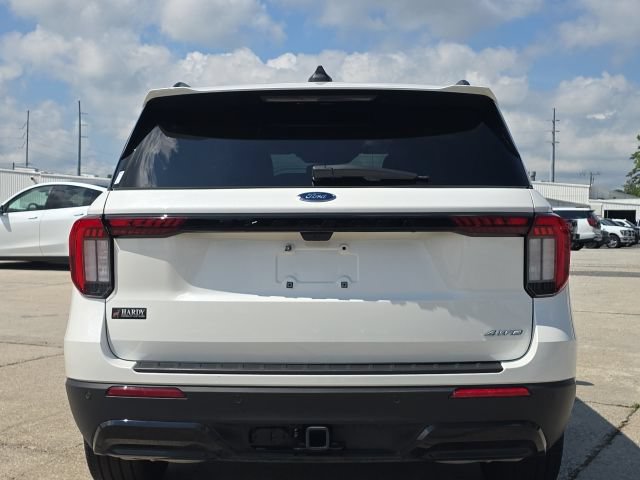 Used 2025 Ford Explorer ST-Line w/ ST-Line Street Pack AWD/4WD image 4